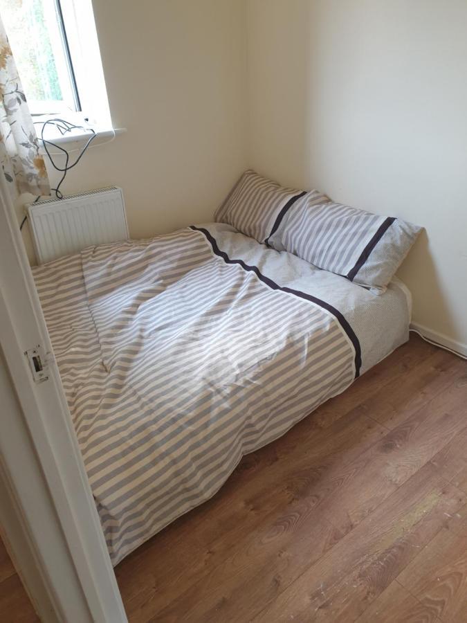 Splendid 3Bedrooms Home แมนเชสเตอร์ ภายนอก รูปภาพ