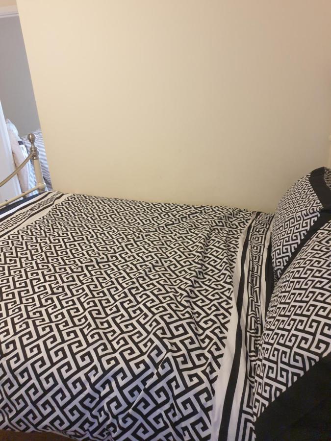 Splendid 3Bedrooms Home แมนเชสเตอร์ ภายนอก รูปภาพ